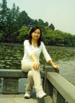 Li Hongyu: Shenyang Universitetslektor för bio-och miljöteknik
